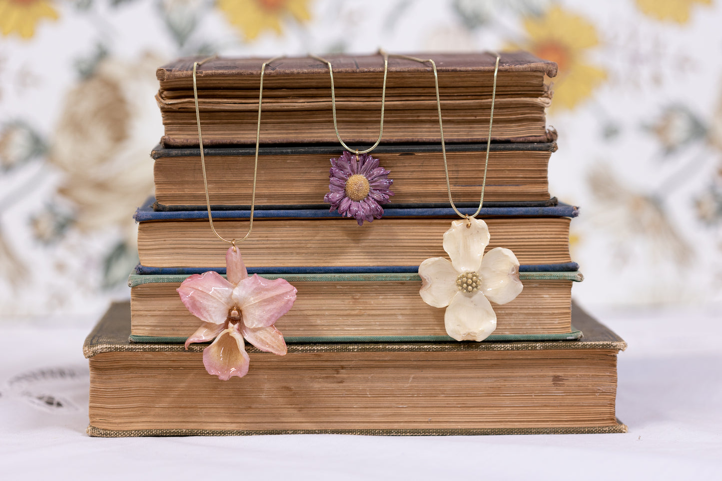 1991 Daisy Necklace