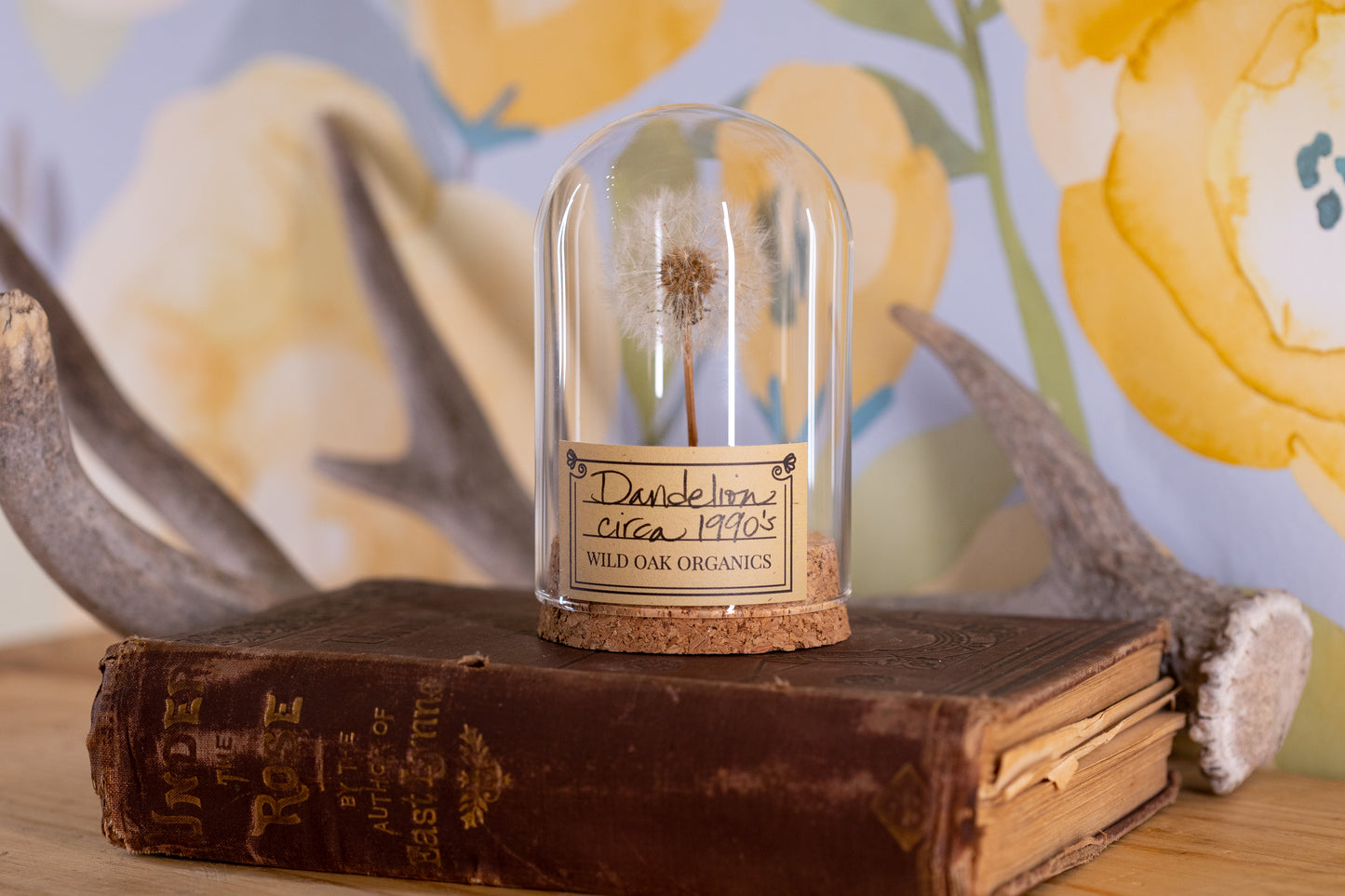 1990's / 1997 Dandelion CLOCHE