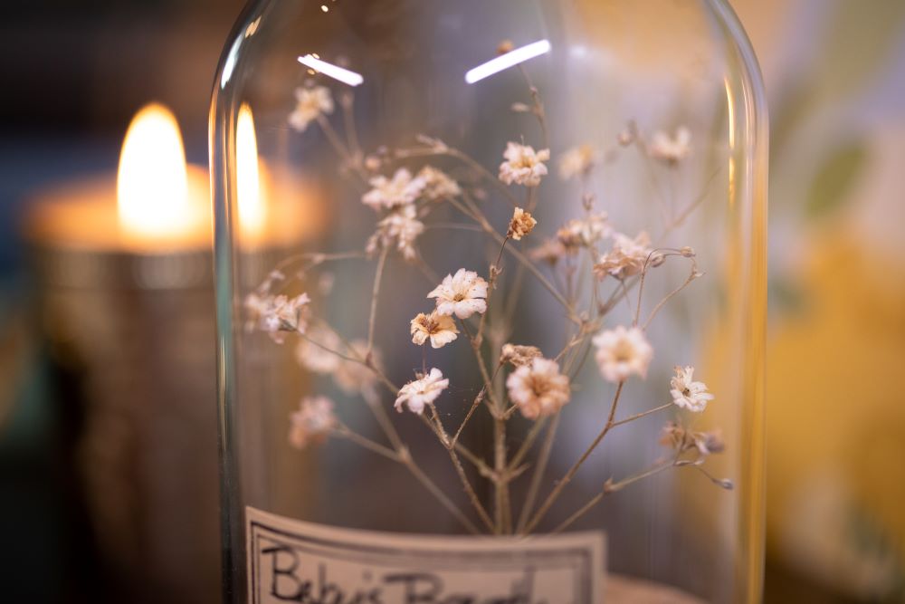 1995 Baby's Breath CLOCHE